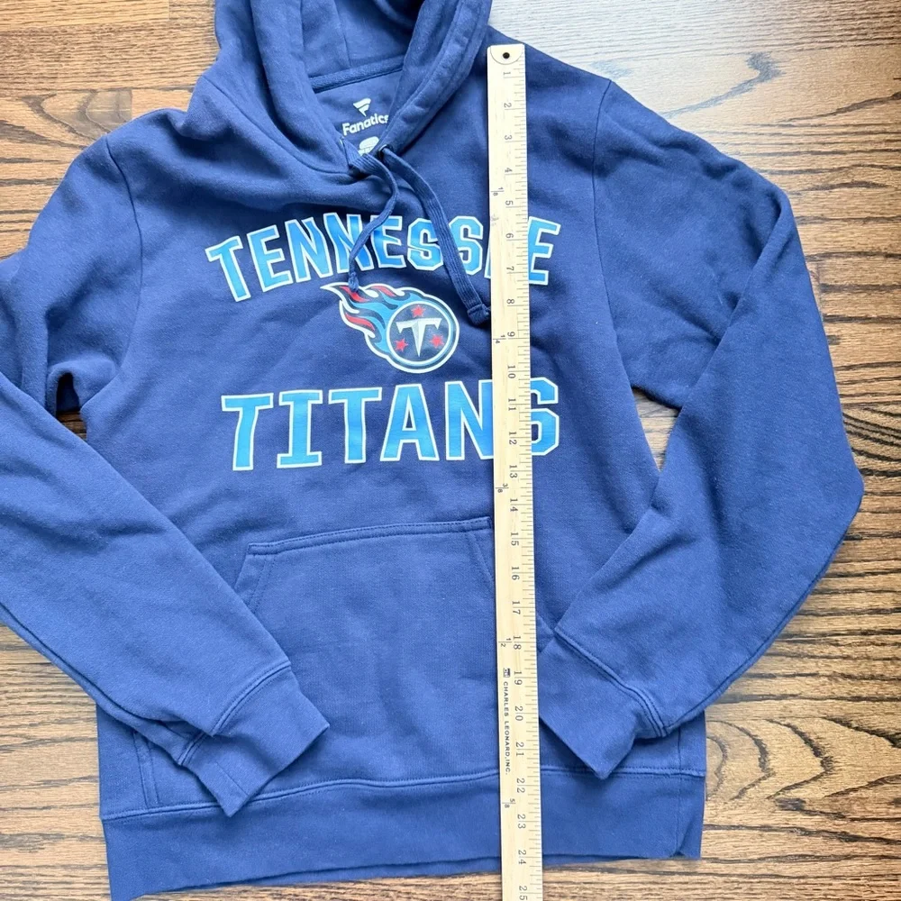 Tennessee Titans Navy Blue Pullover Hoodie - size Adult Small - Like New - Picture 2 of 4